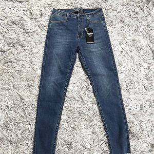 NWT Abercrombie & Fitch jeans size 0